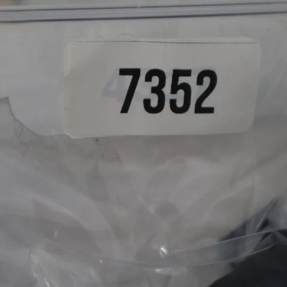 Steve Madden Dara Capri Leggings Womens XS Black Minimalist Preppy Trendy NWT - Picture 15 of 16